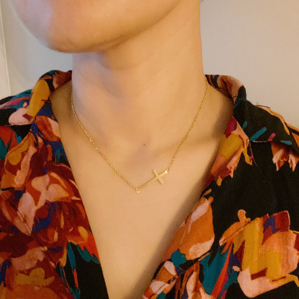 Kayla Side Hanging Cross Necklace 18K Gold Plated Stainless Steel-4